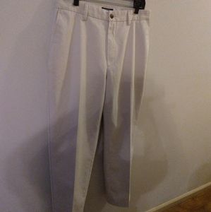 St. John's Bay men's W34, L32 beige khaki pants